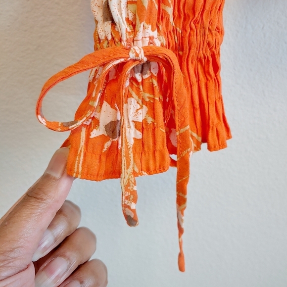 Urban Outfitters Allie Tie Sleeve Floral Blouse Sz S - Picture 2 of 11